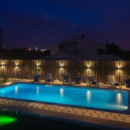 Villa Yvonne,Private Pool,Private Parking 1,7 Km From The Beatch Albufeira Luaran gambar