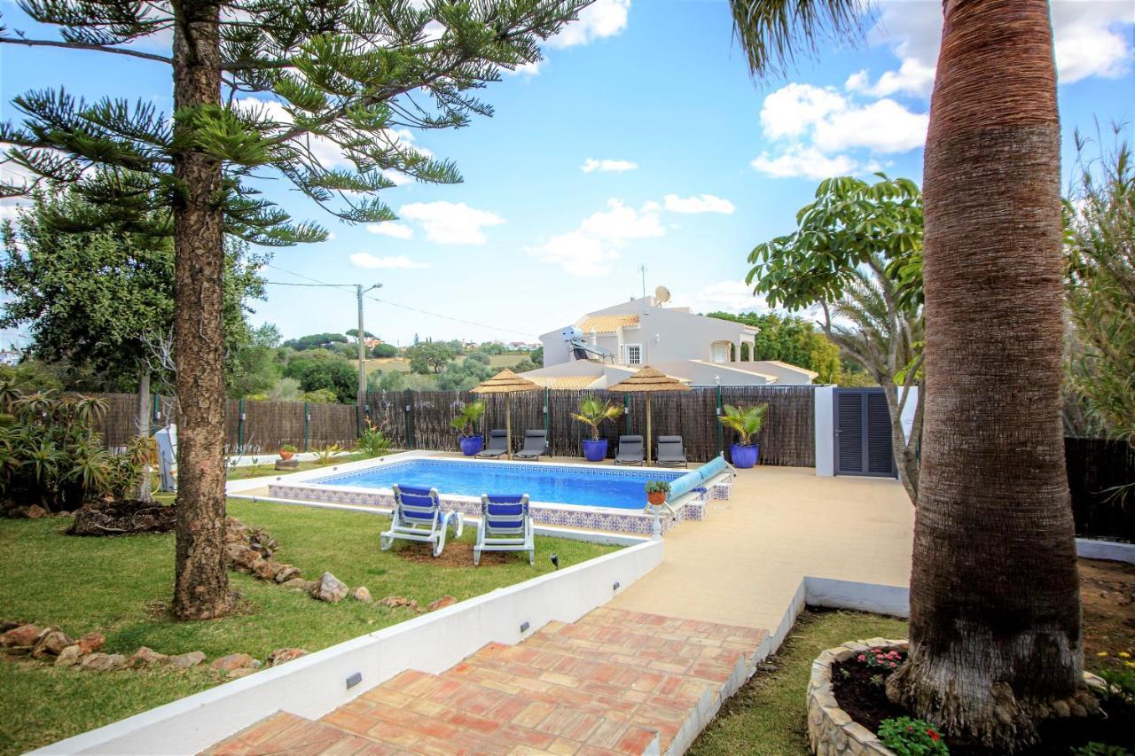 Villa Yvonne,Private Pool,Private Parking 1,7 Km From The Beatch Albufeira Luaran gambar