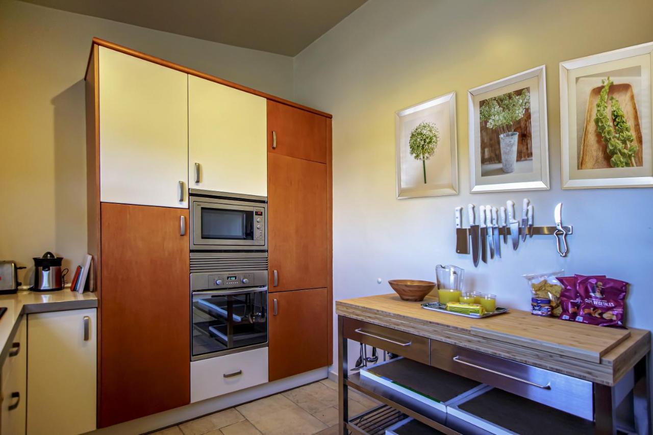 Villa Yvonne,Private Pool,Private Parking 1,7 Km From The Beatch Albufeira Luaran gambar