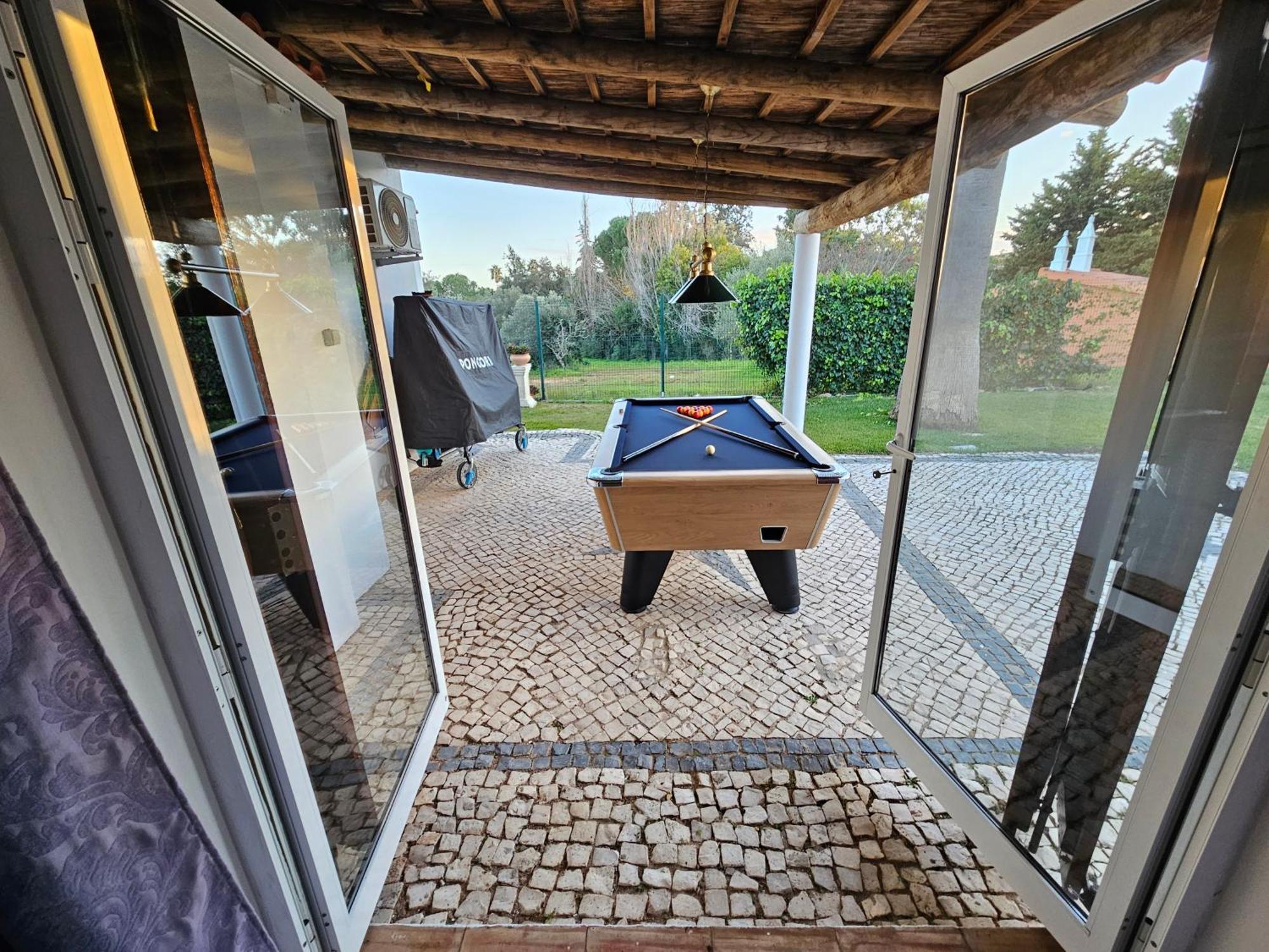 Villa Yvonne,Private Pool,Private Parking 1,7 Km From The Beatch Albufeira Luaran gambar