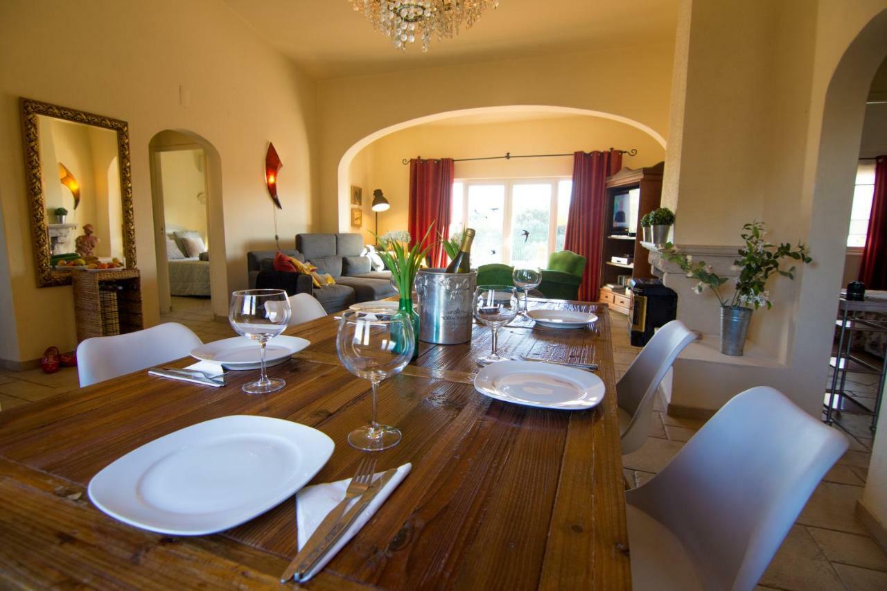 Villa Yvonne,Private Pool,Private Parking 1,7 Km From The Beatch Albufeira Luaran gambar