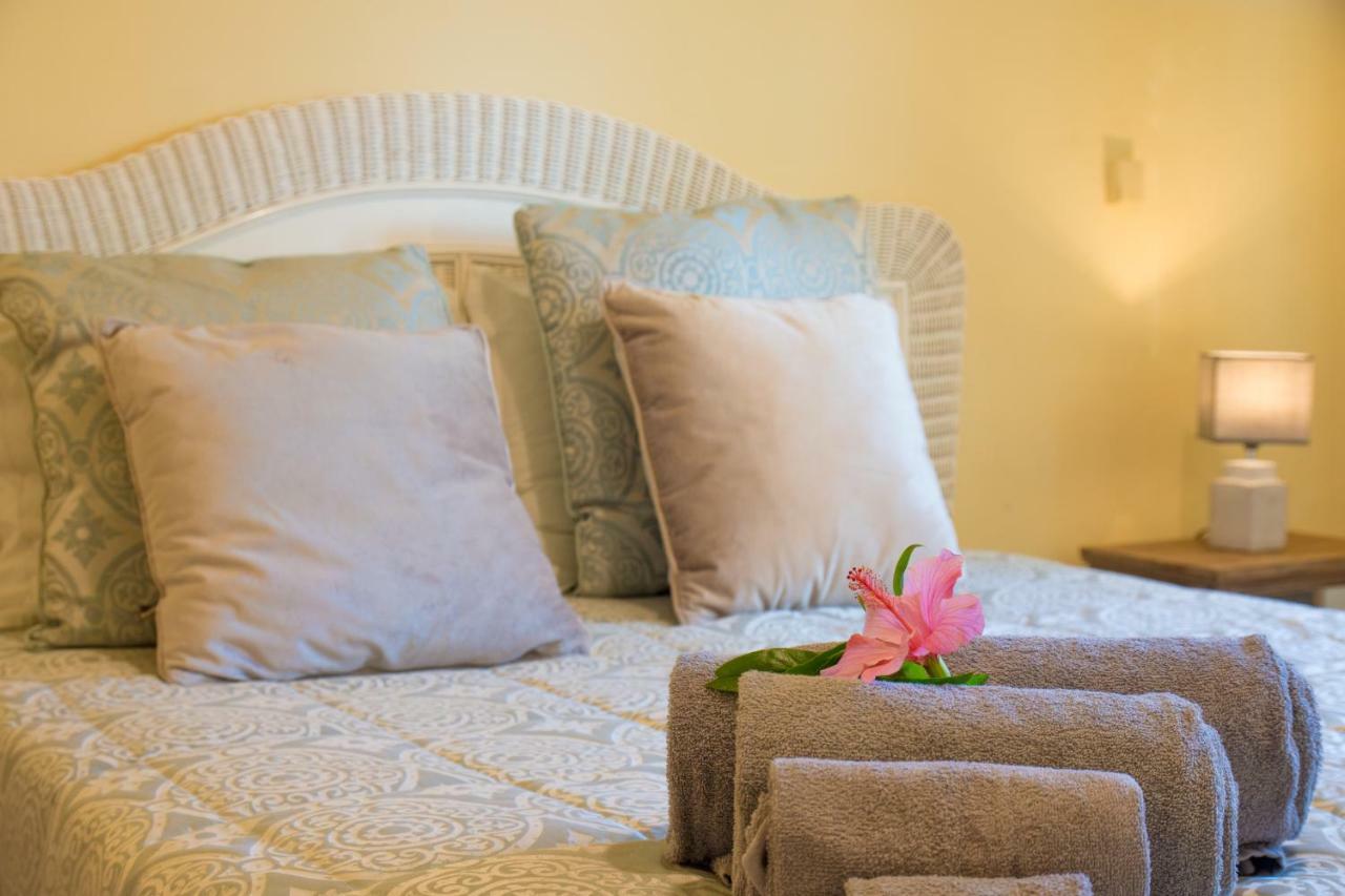 Villa Yvonne,Private Pool,Private Parking 1,7 Km From The Beatch Albufeira Luaran gambar